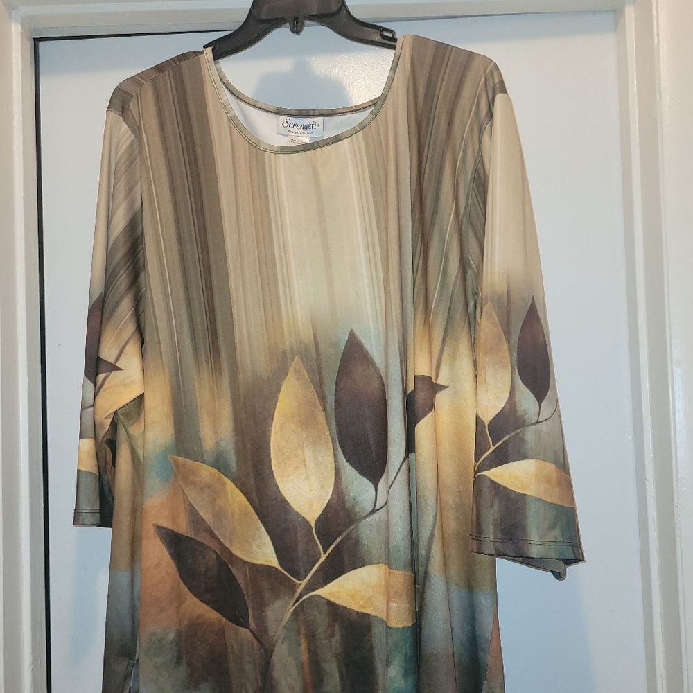 Serengeti Earthy Leaf Print Women's Blouse